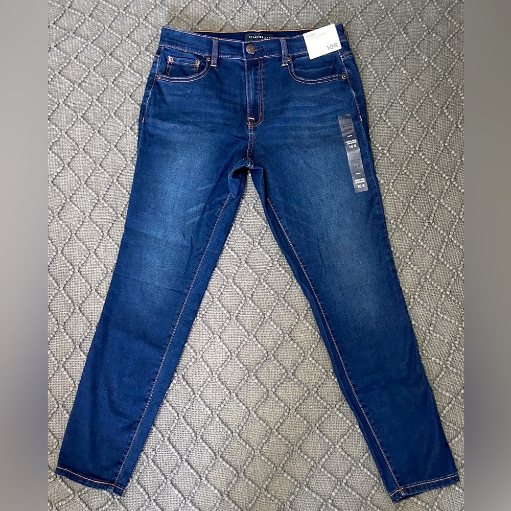 Brand New- Seriously Stretchy High-Rise Jegging size 10